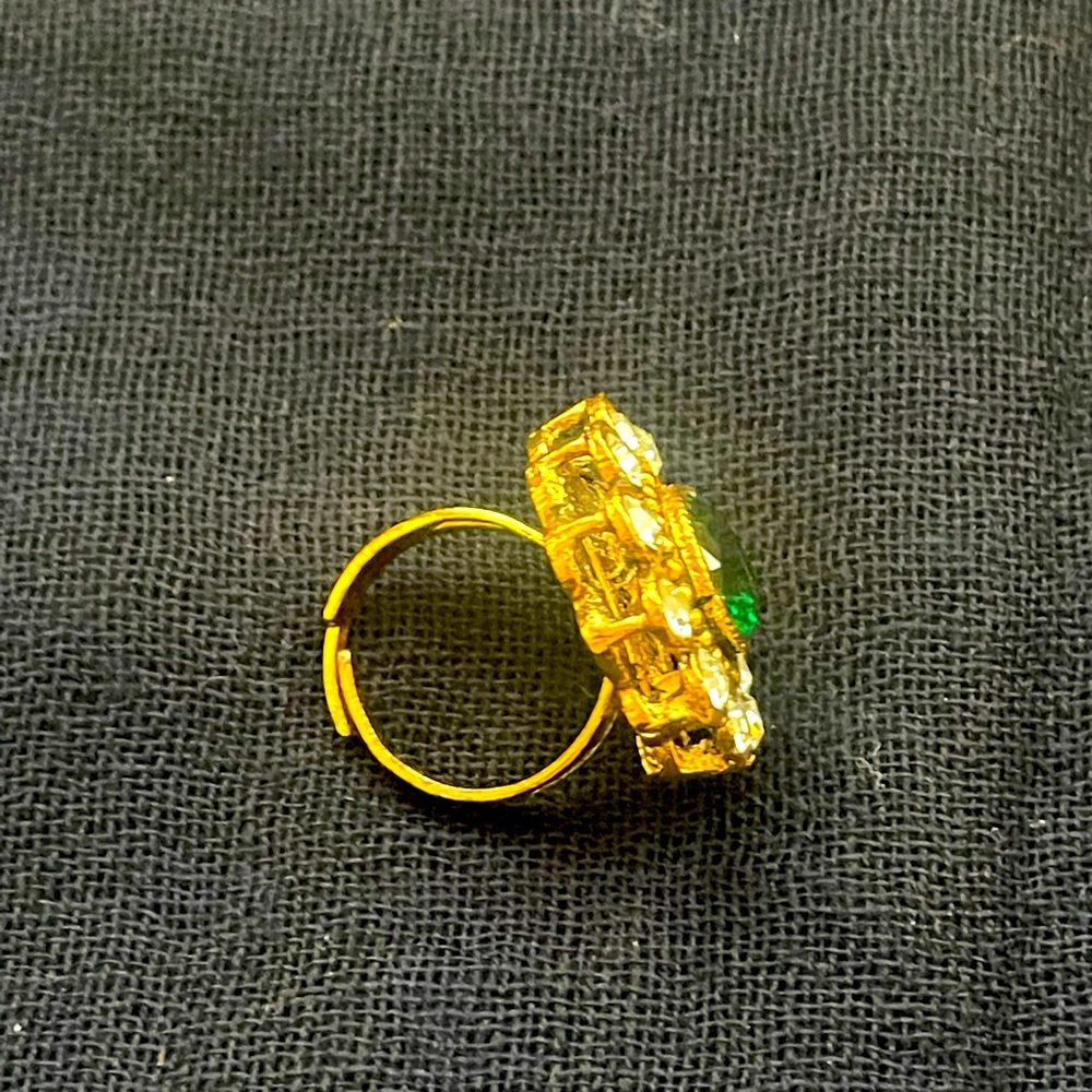 Ring - Picture 2 of 2